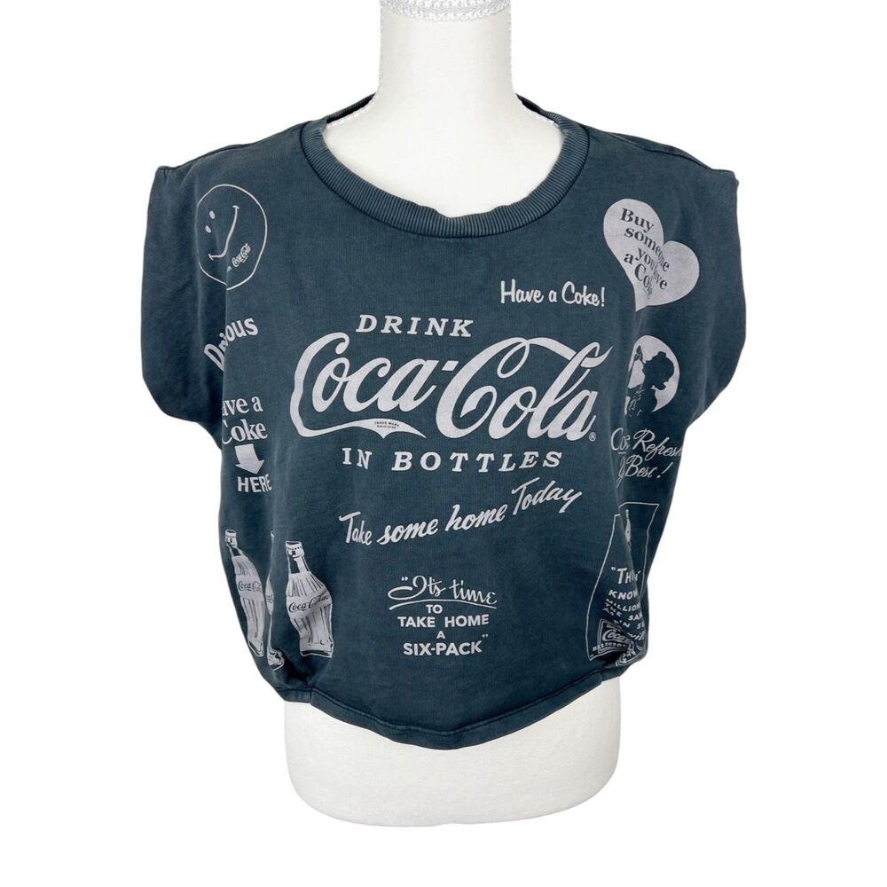 Coca Cola Shirt Women Large Grey Cropped Cap Sleeve Graphic Soda Tee Lefties